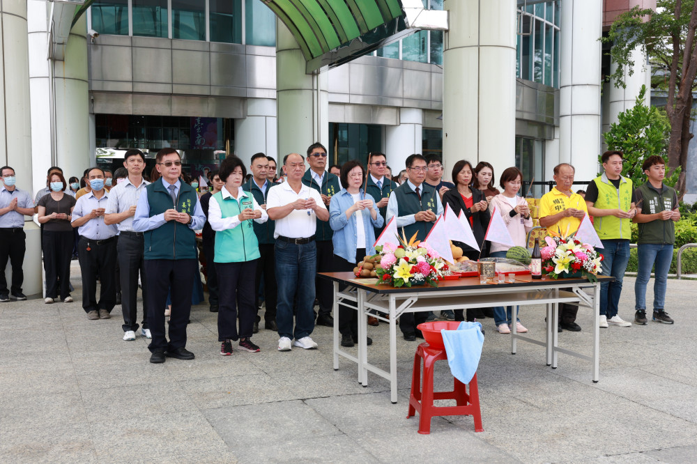 臺南市議會中元普渡祈福　後壁好米轉贈南北家扶助弱勢