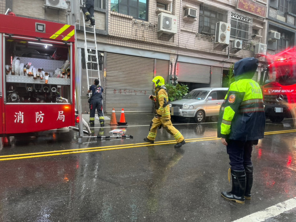 岡山套房火警救出3租客　男租客趁亂逃逸竟是「雙檢通緝犯」
