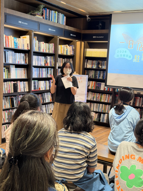 從讀者變一日店長　20位青年走進臺南書店完成「閱讀成年禮」