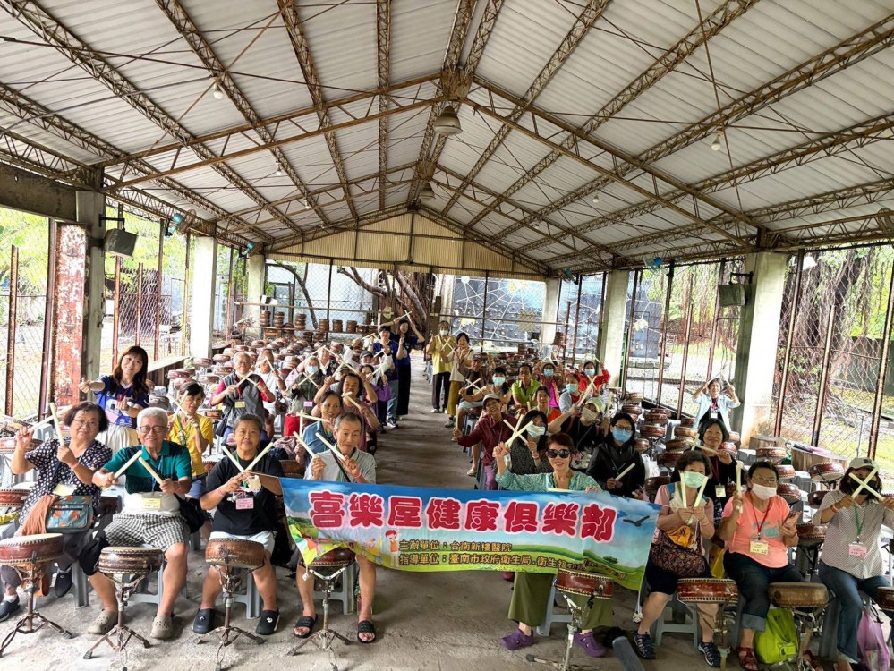 新樓醫喜樂屋健康俱樂部戶外衛教 攜手糖尿病友走進十鼓文創