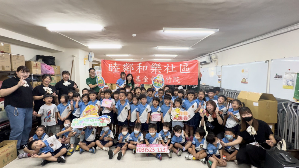 大手牽小手、歡慶中秋趣　幼兒園萌娃齊聚創世新竹院揉麵包餡手作月餅飄香迎中秋