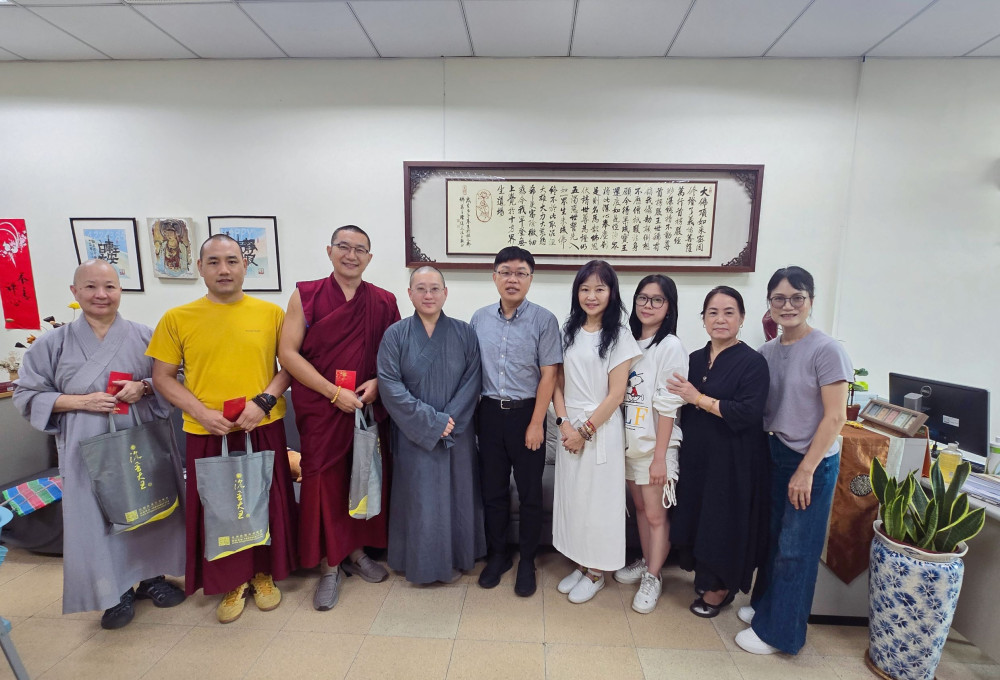 深化臺印佛教教育交流　印尼菩提心曼荼羅基金會蒞玄大護持外籍學僧求學修行