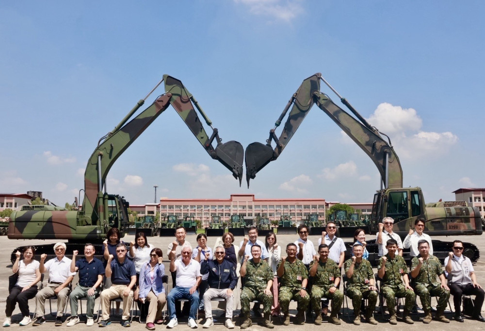 南市進出口公會秋節慰勞臺南國軍部隊
