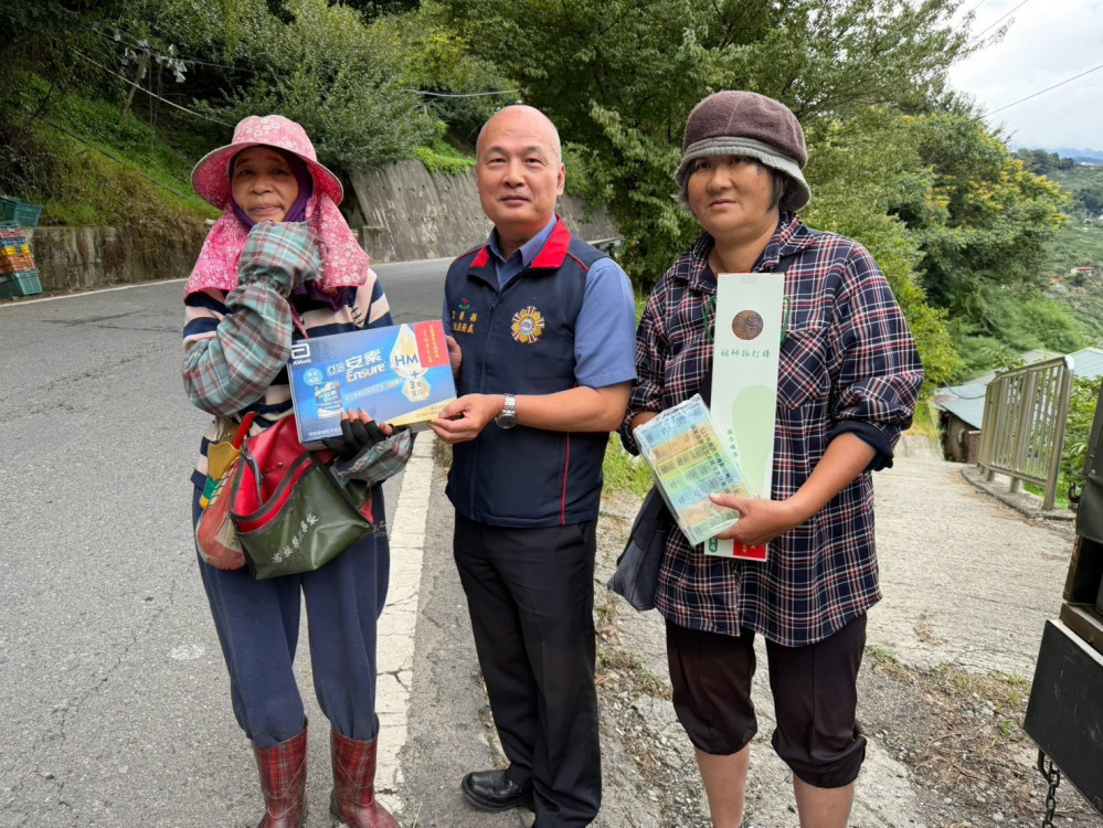 宜蘭榮服處首長秋節前關懷梨山地區高齡榮民健康