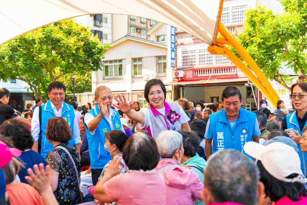 助學子探索未來　徐欣瑩政見：中小學人人有平板，辦多元啟發性寒暑假營隊