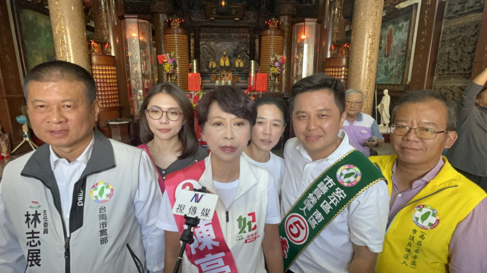民進黨臺南市長候選人陳亭妃南區祈福車隊掃街　主張串聯文化觀光打造深度旅遊城市