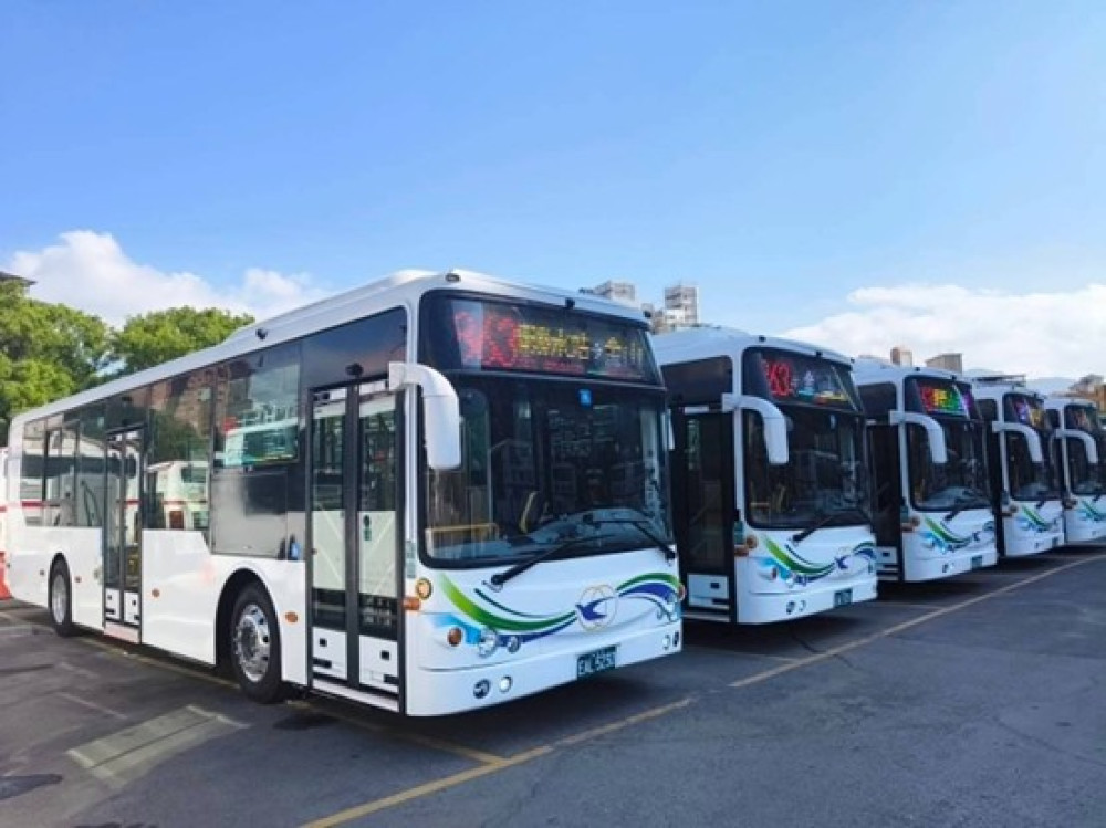 低碳公車開進北海岸　新北推動市區公車全面電動化