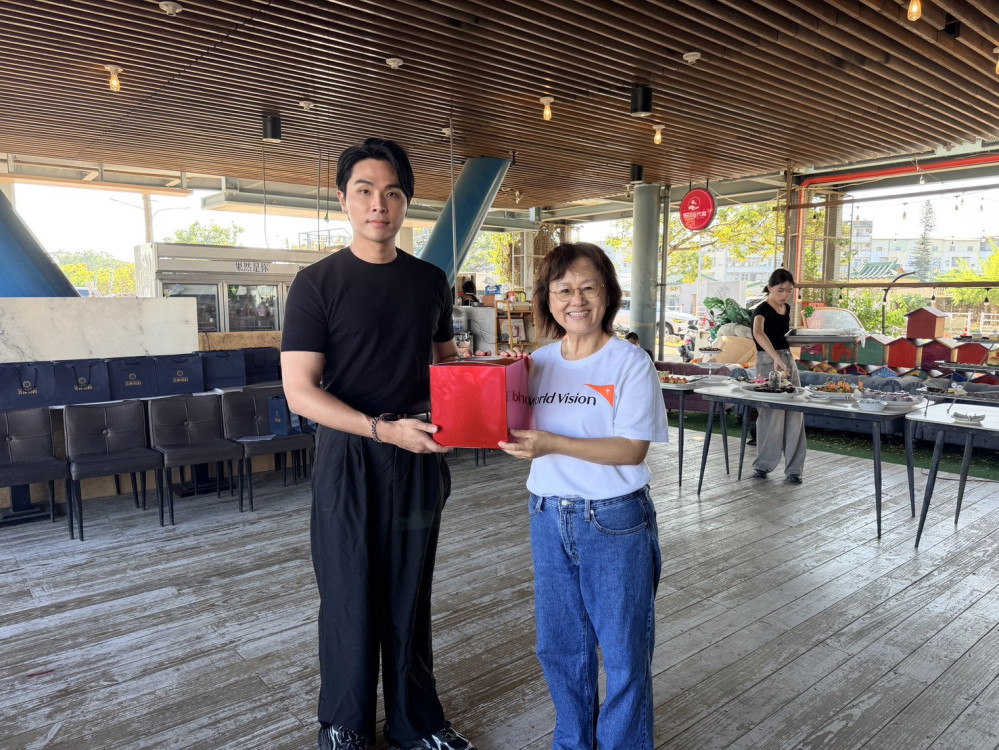 美神契約攜手世界展望會　20組弱勢家庭共度親子公益日