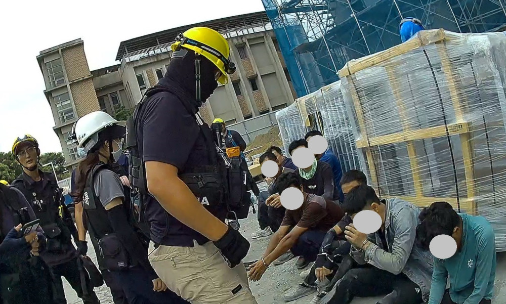 台南歸仁大型工地查獲14名非法工作外籍人士　追出5名非法雇主