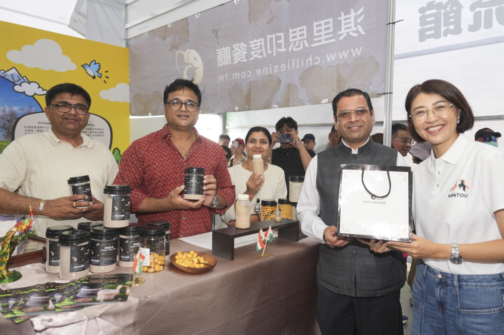 南投茶博會35展館連嗨9天  千人茶宴國慶升旗接力登場