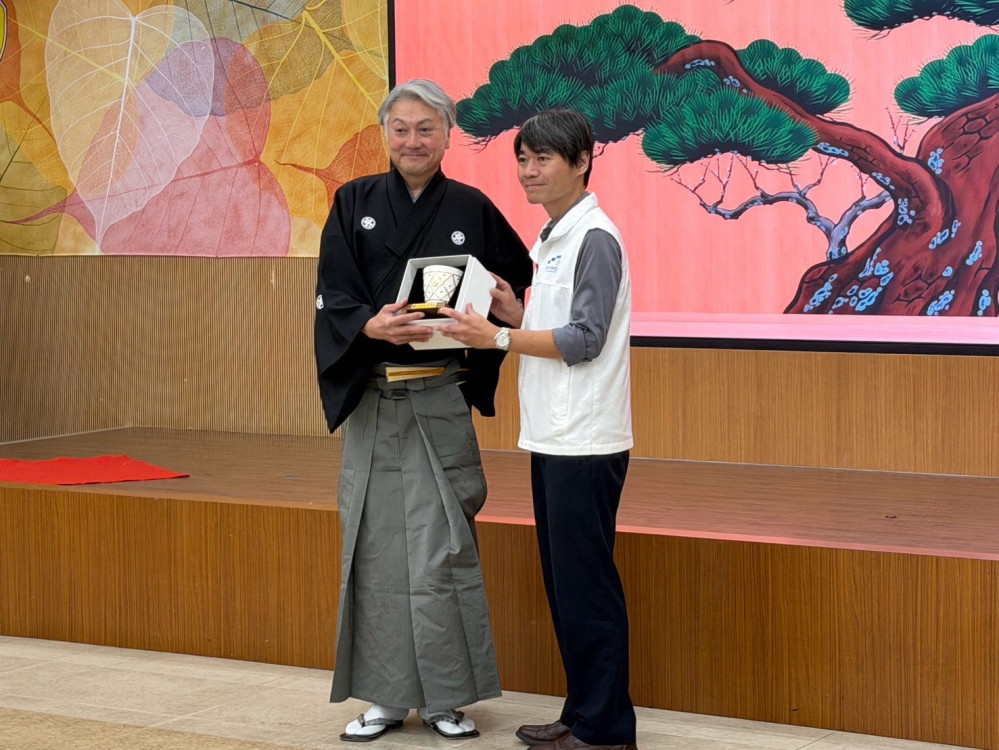 從日本能樂認識文化之美！新北逾500師生與國際藝術家面對面交流