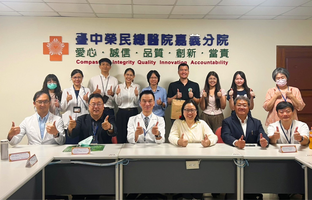 泰國清邁西北大學訪嘉榮 共拓國際藥學研究合作