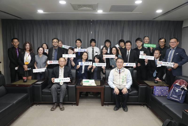 SDGs國際研討會首度在台南舉行  日本學術界拜會黃偉哲市長對永續發展議題交流